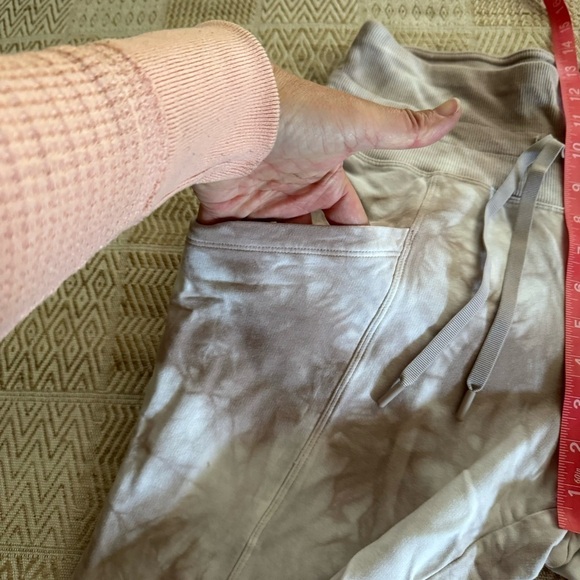 All In Motion Super High Rise Tie- Dye Joggers - Picture 6 of 7